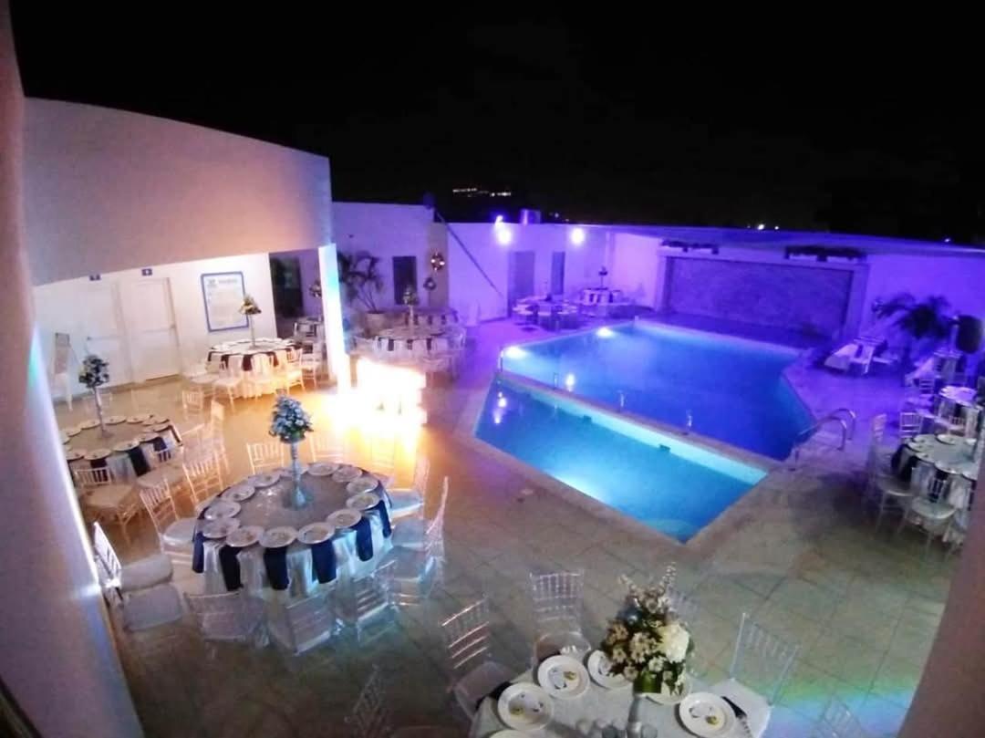 בארנקווילה Hotel Doral Barranquilla מראה חיצוני תמונה